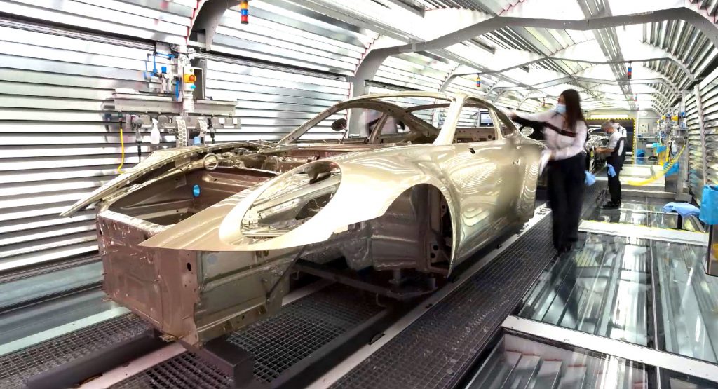  Watch How Porsche Builds A Paint To Sample 911 GT3