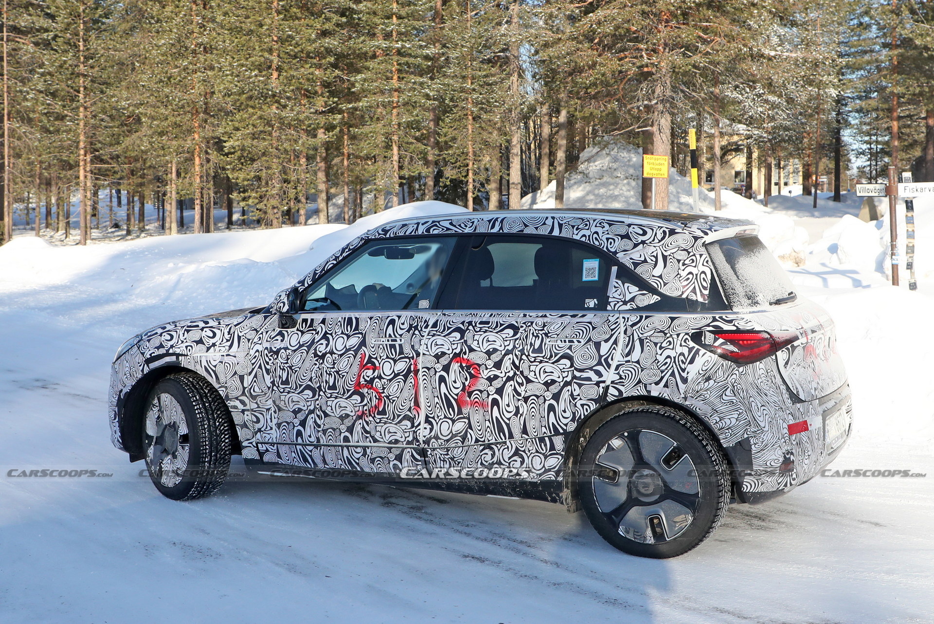 Smart #1 Electric SUV Shows Off Its Fancy Interior In Latest Spy Shots ...