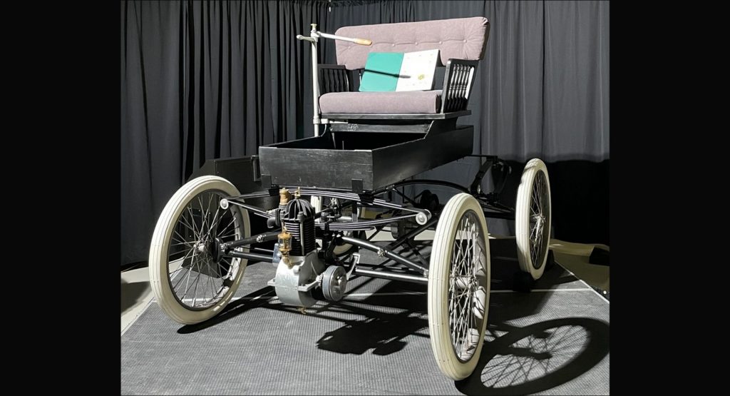  Canada’s First Successful Internal Combustion Car Recreated, Put On Display