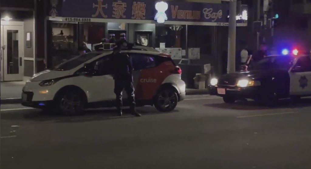  Cops Pull Over Driverless Cruise Chevy Bolt In San Francisco For Driving Without Its Lights On