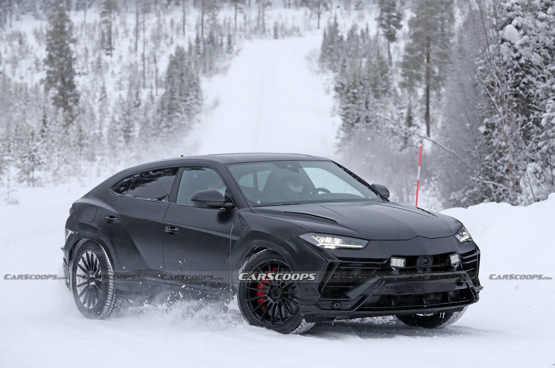 Hotter Lamborghini Urus Spied Undisguised With Huracan Tecnica Design ...