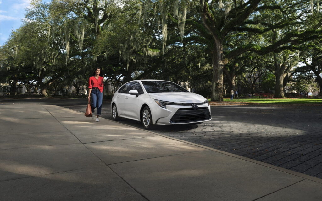  Toyota Corolla Dethrones Honda Civic As Canada’s Best-Selling New Car For The First Time In 24 Years