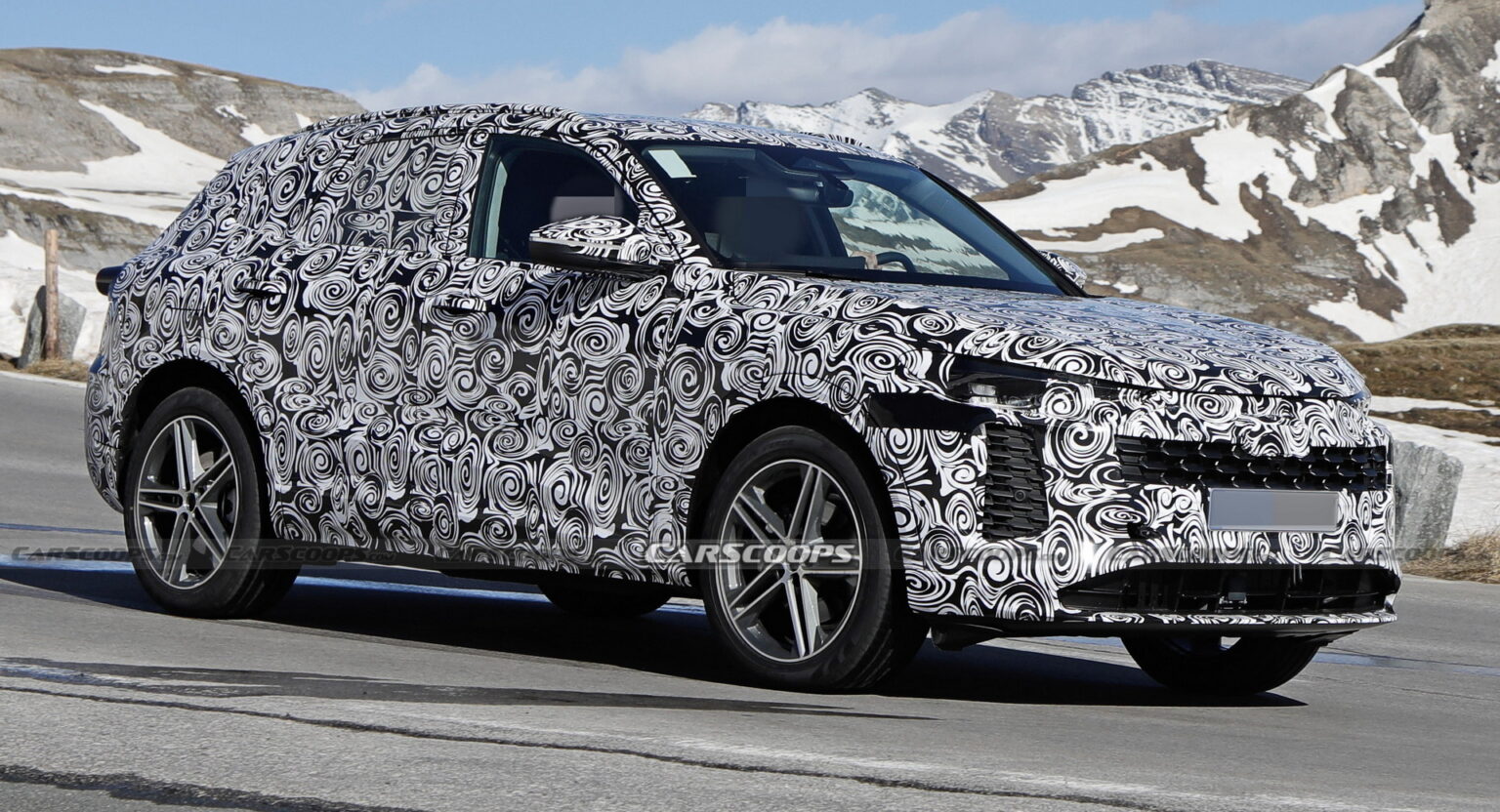 2025 Audi Q5 Spied Camouflaging Its Comprehensive Changes | Carscoops