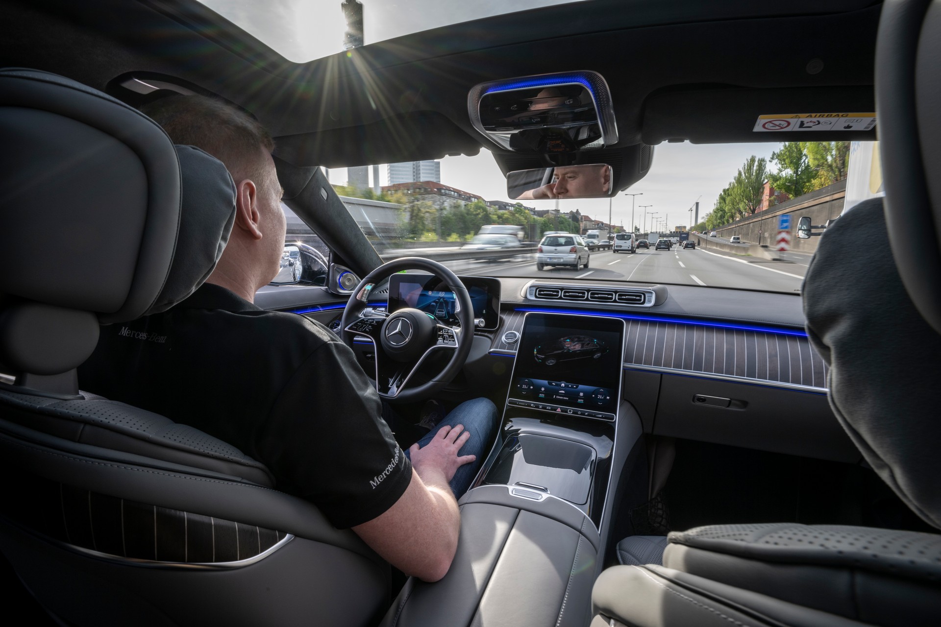 Mercedes EQS And S-Class Gain Level 3 Self-Driving Tech For A Little ...