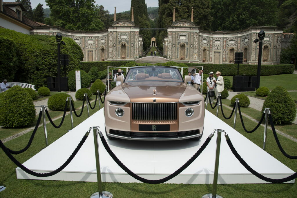 Rolls-Royce Boat Tail struts its uber-opulence at Villa d'Este - CNET