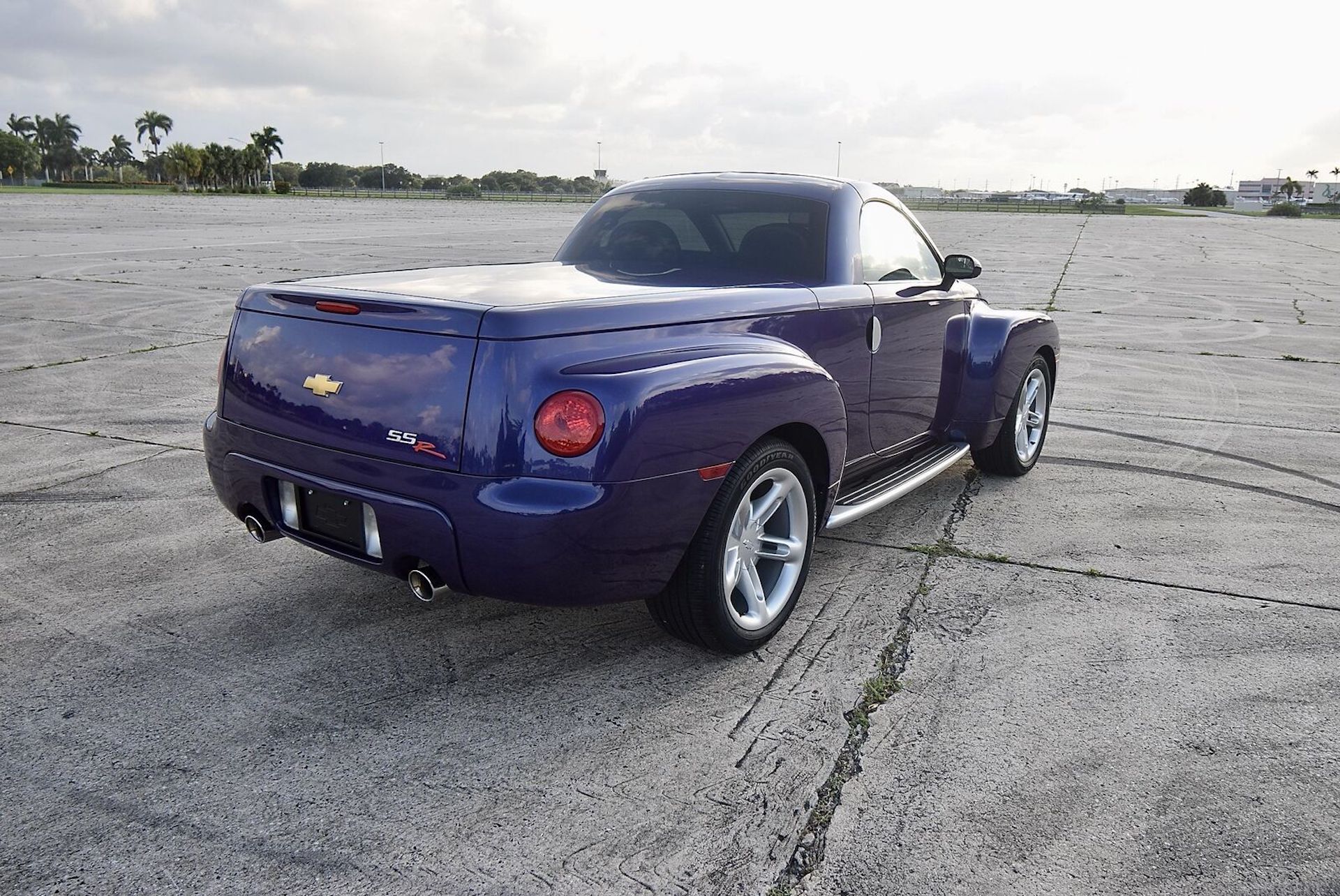 1,100-Mile Chevy SSR Is A Timewarp Example Of GM’s Confused Retro Truck ...