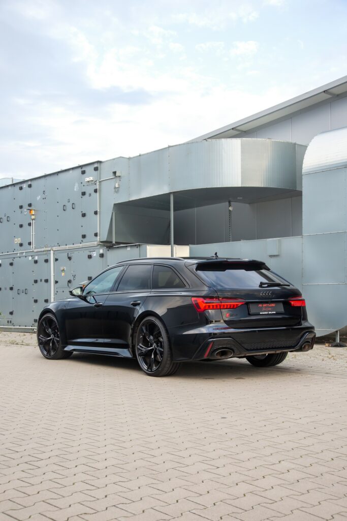 Alcantara Trim Has Transformed The Cabin Of This Audi RS6 Avant | Carscoops