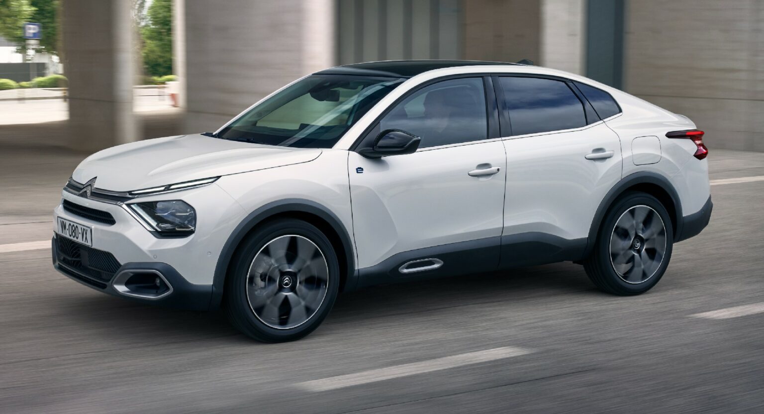 New Citroen C4 X Debuts In ICE And EV Versions As A Longer, More ...