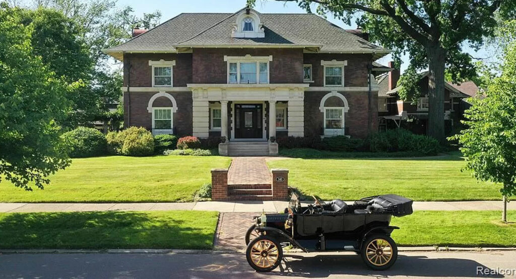  Henry Ford’s Home In Detroit Is Up For Sale For The First Time In Decades