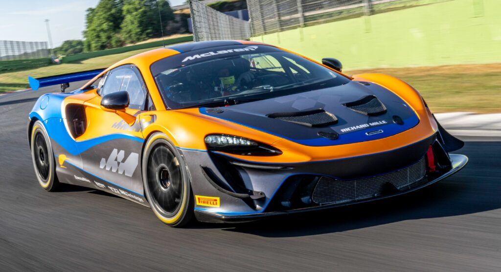  McLaren Artura GT4 Racer Debuts Without The Hybrid System Of The Road Car