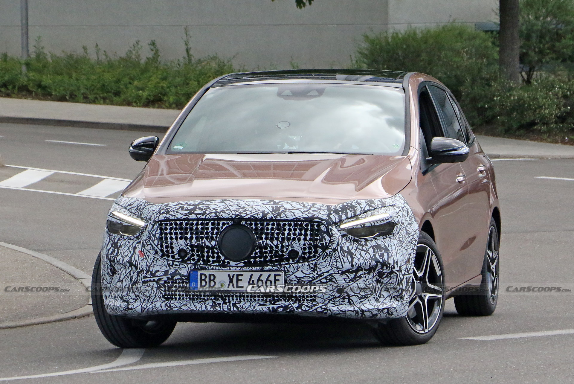 Mercedes B-Class Facelift Spied, Will Probably Be The Last Of Its Kind ...