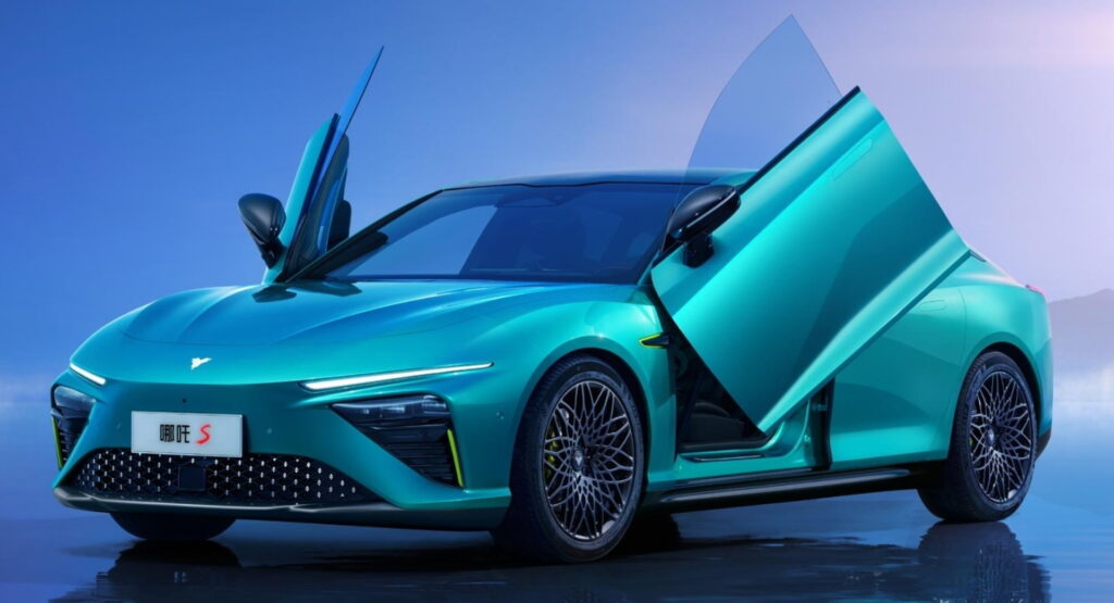  Nezha S Yaoshi EV Special Edition Arrives With Lambo-Style Scissor Doors And 456 Hp