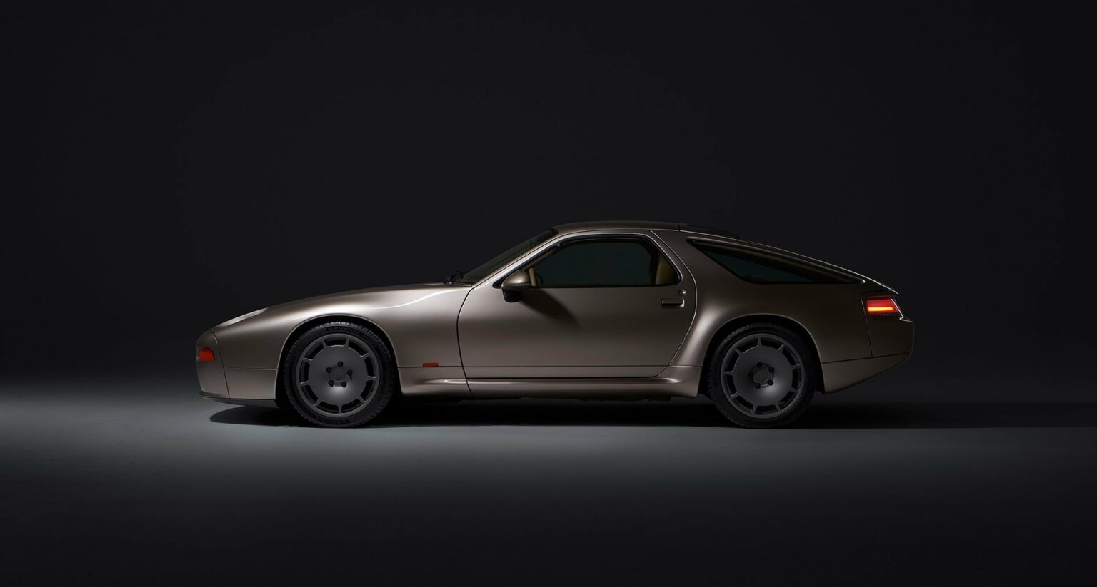 Porsche 928 Gets Stunning Futuristic Makeover By Nardone Automotive ...