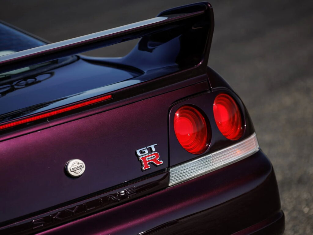 This Midnight Purple R33 Nissan Skyline GT-R With Under 1,000 Miles Is ...