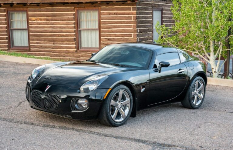 The Pontiac Solstice Gxp Coupe Is Rarer Than A Ferrari F40 