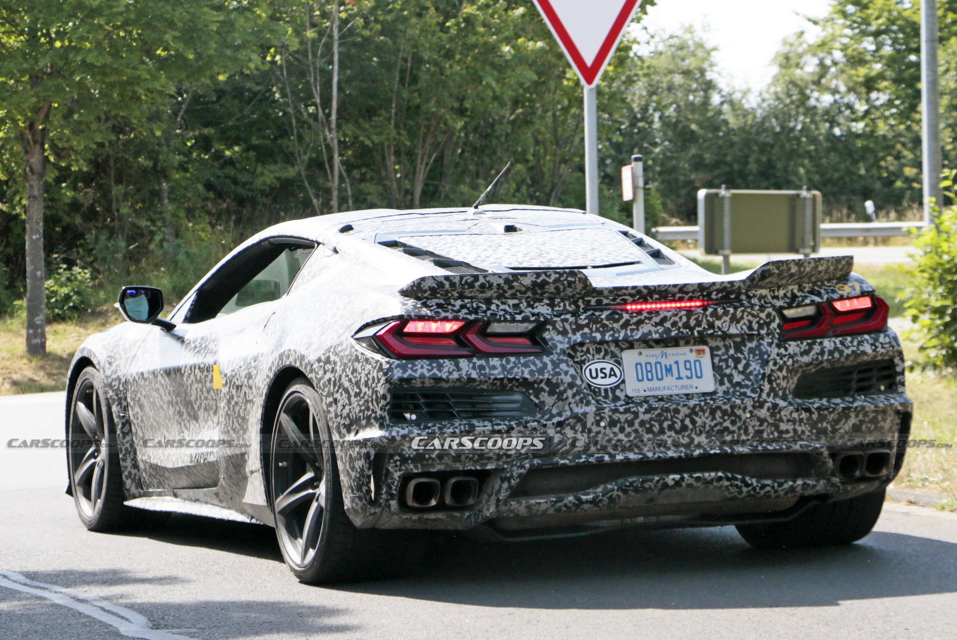 Trio Of Corvette C8s Spied At Nürburgring Suspected Of Being E-Rays ...