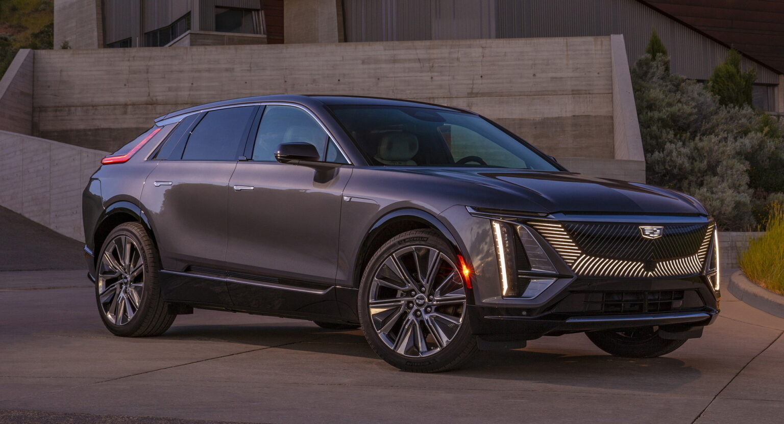 GM Offers Select Lyriq Customers $5,500 Discount In Exchange For NDA ...