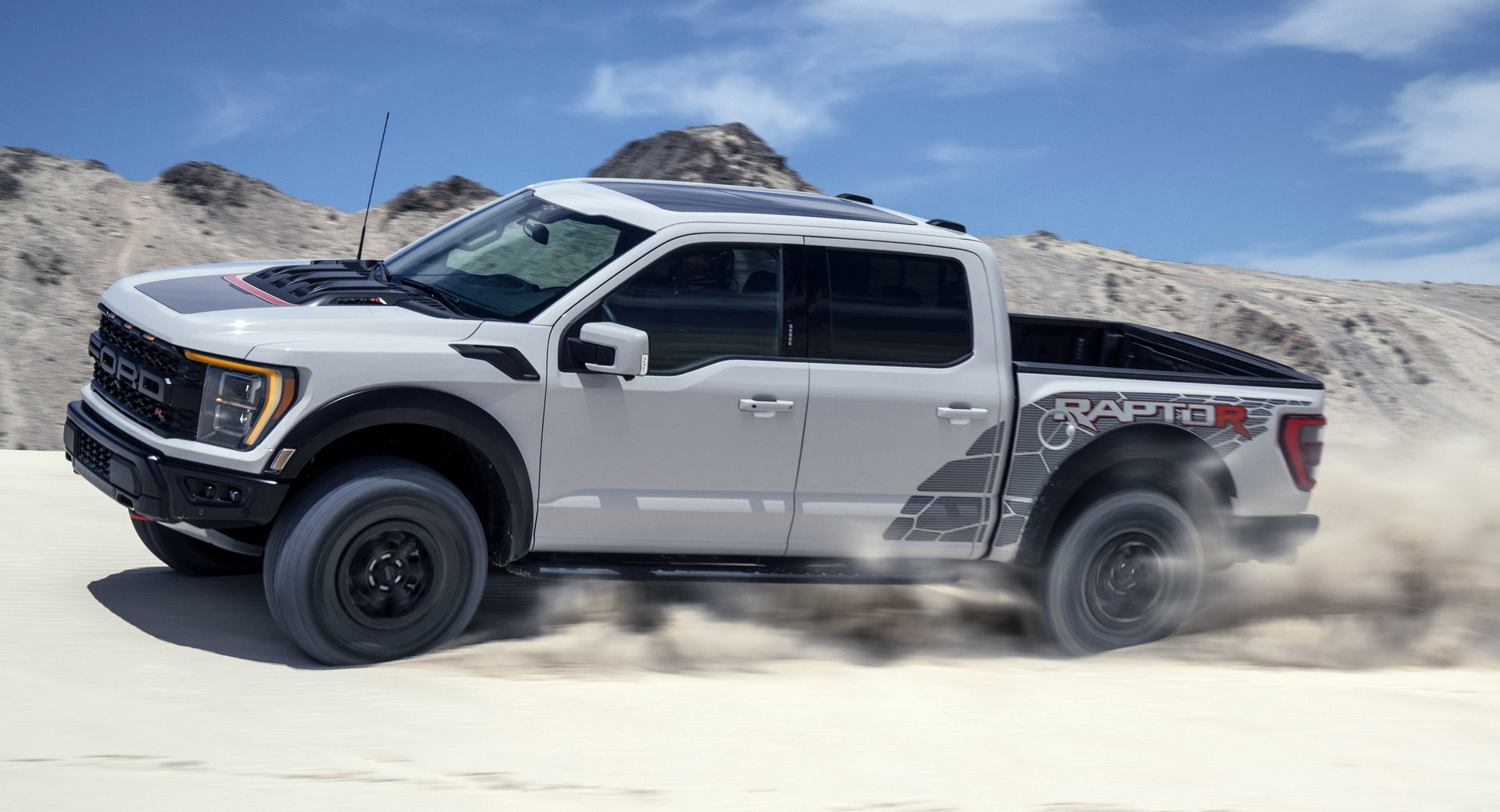 2023 Ford F-150 Raptor R Arrives With A Shelby GT500-Sourced 700HP