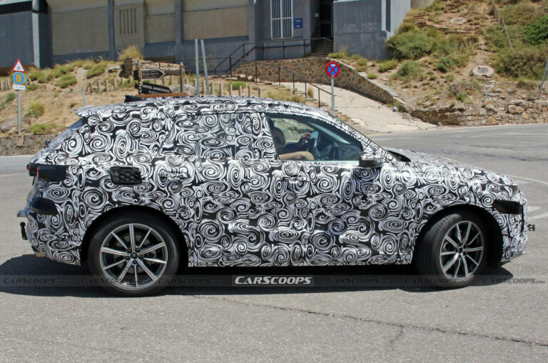 2025 Audi SQ5 Flaunts Its New Design And Four-Tailpipe Exhaust System ...