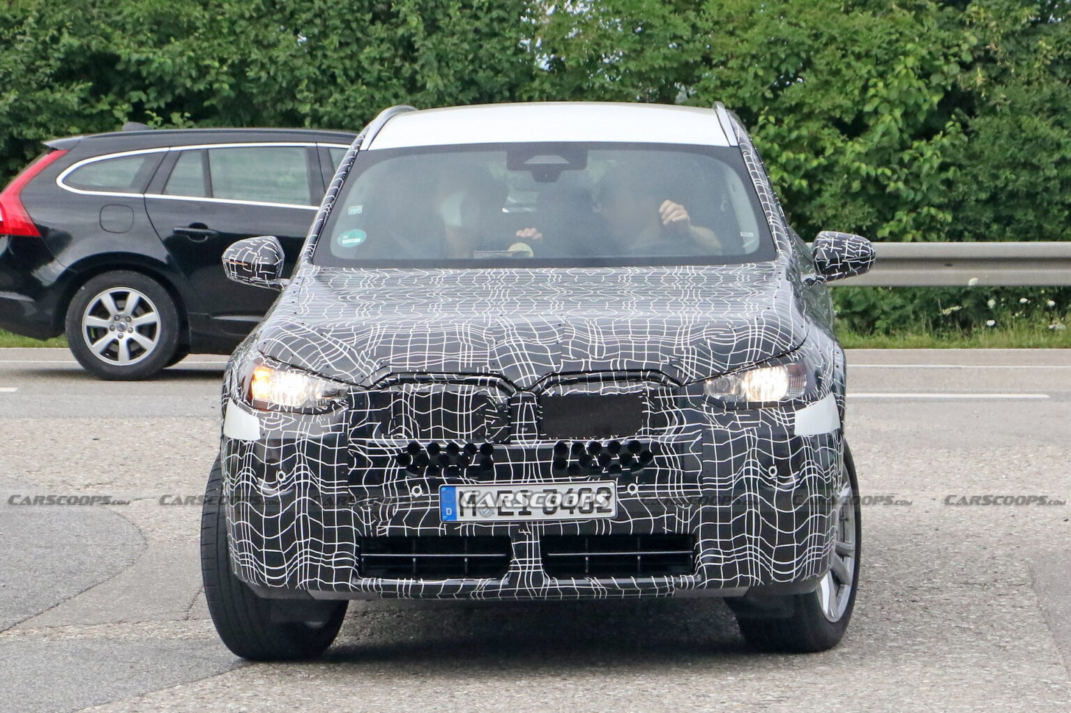 2024 BMW X3 Spied Again Still Wearing Heavy Camouflage Carscoops   2025 BMW X3 Spy Shots 7 1536x1022 