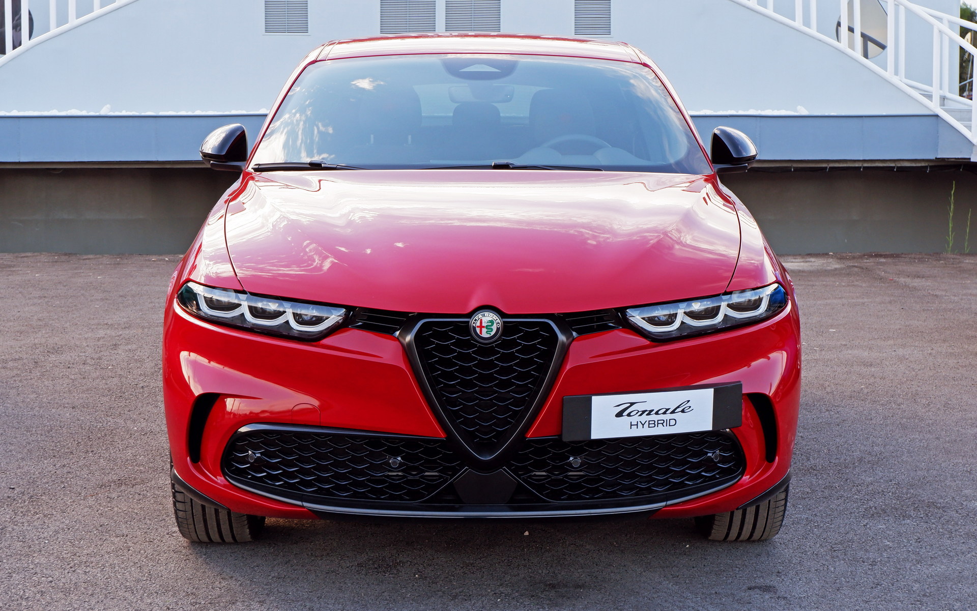 We Get Up Close To The New 2023 Alfa Romeo Tonale Compact SUV | Carscoops