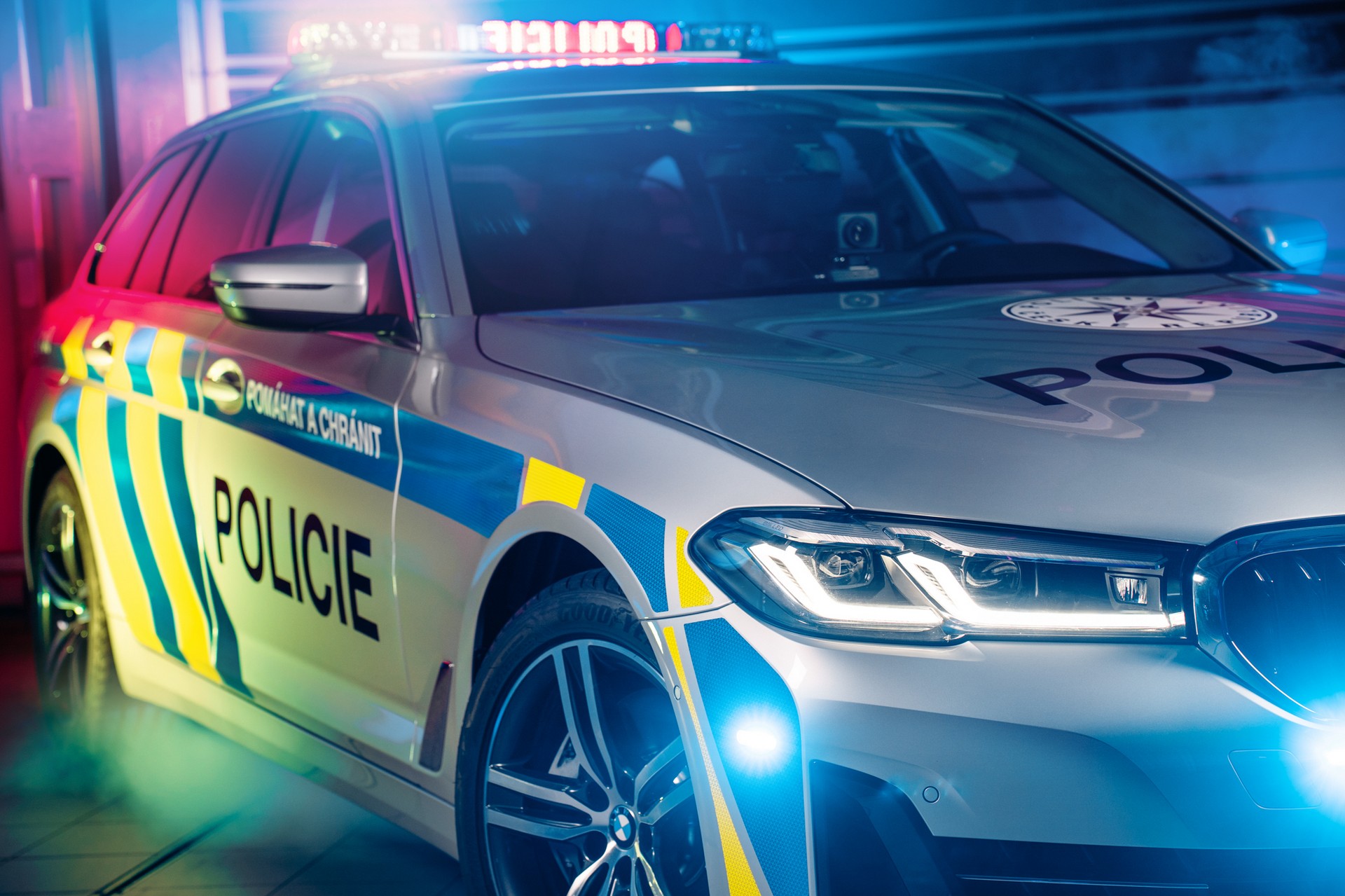 Czech Police To Chase Criminals In New BMW 540i xDrive Tourings | Carscoops