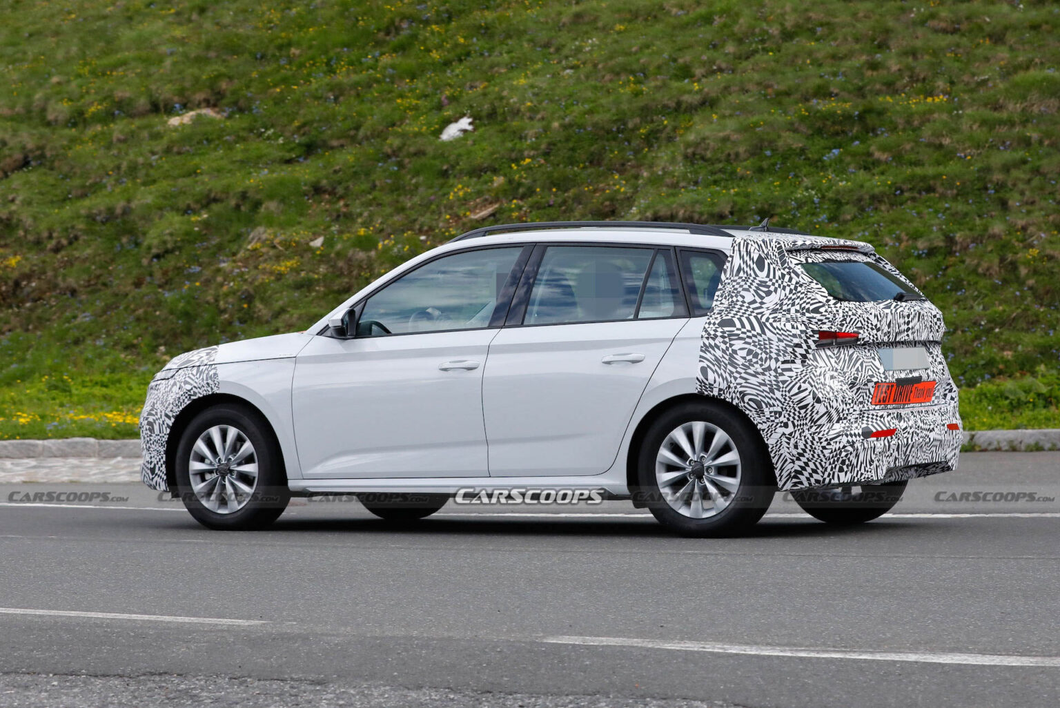 Skodas Facelifted Kamiq Rummages Through Kias Cast Offs For Styling Ideas Carscoops