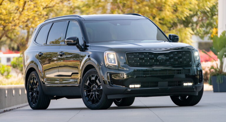 Kia Telluride And Hyundai Palisade Owners Advised To Not Park Inside 