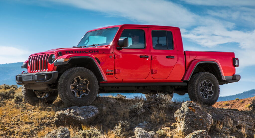  11 Owners Can’t Trust The ‘Park’ Gear In Their 2022 Jeep Gladiators