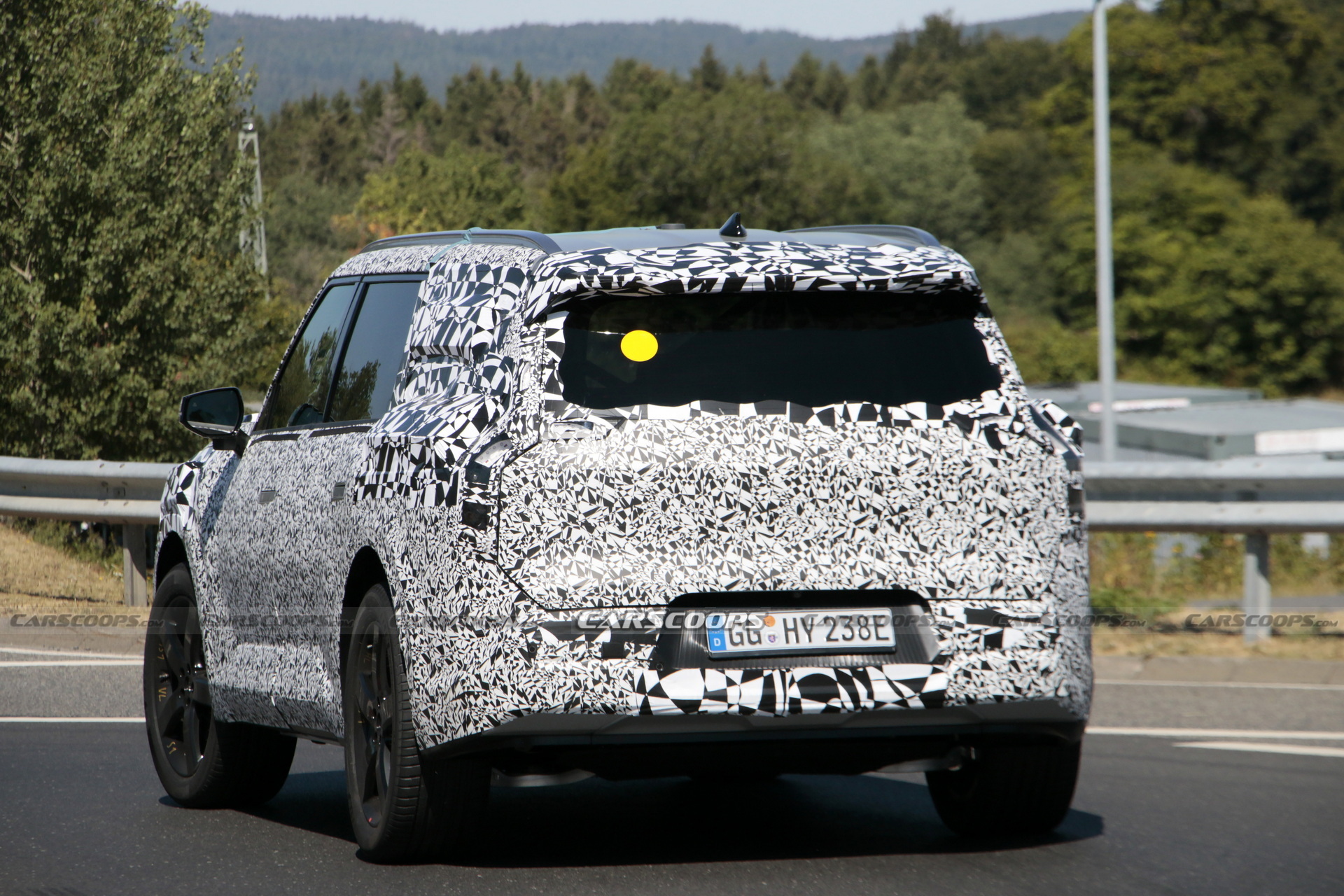 Here’s Our Best Look Yet At The 2024 Kia EV9 Electric Large SUV Carscoops