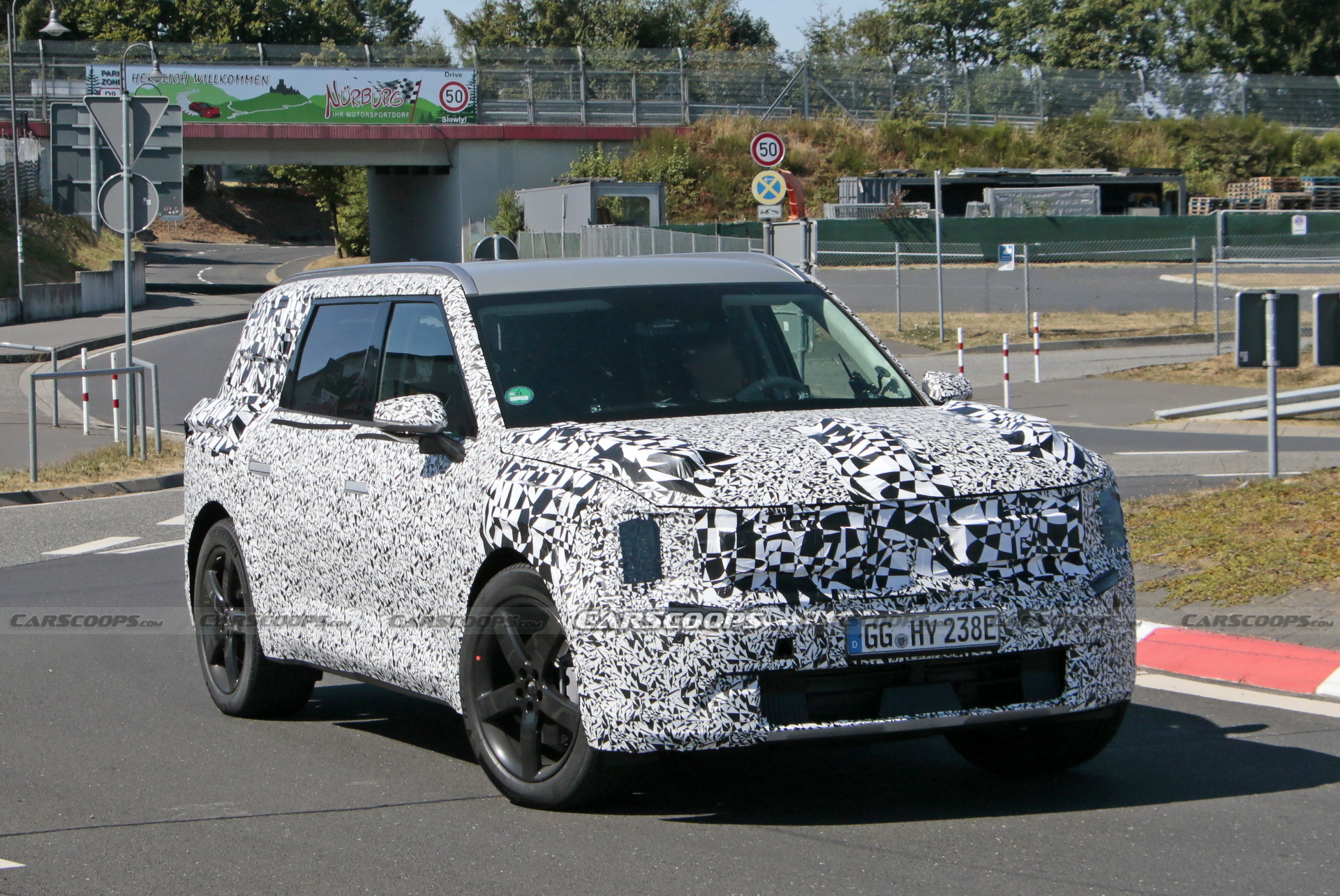 Here’s Our Best Look Yet At The 2024 Kia EV9 Electric Large SUV Carscoops