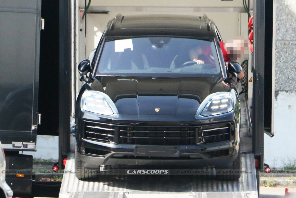 2024 Porsche Cayenne Updated With More Power, More Touchscreen