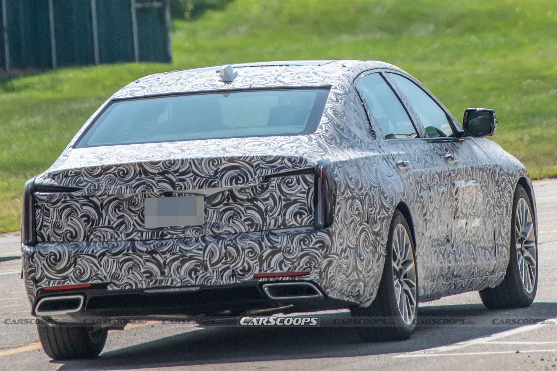 2025 Cadillac CT6 Spied With Production Lighting Units Carscoops