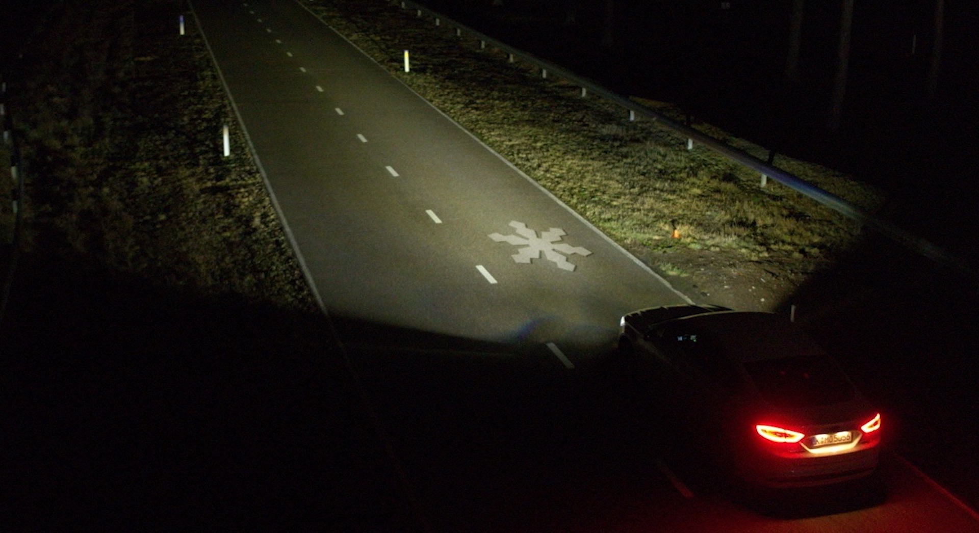 Ford's Next-Gen Headlights Can Project Street Signs Onto Roads