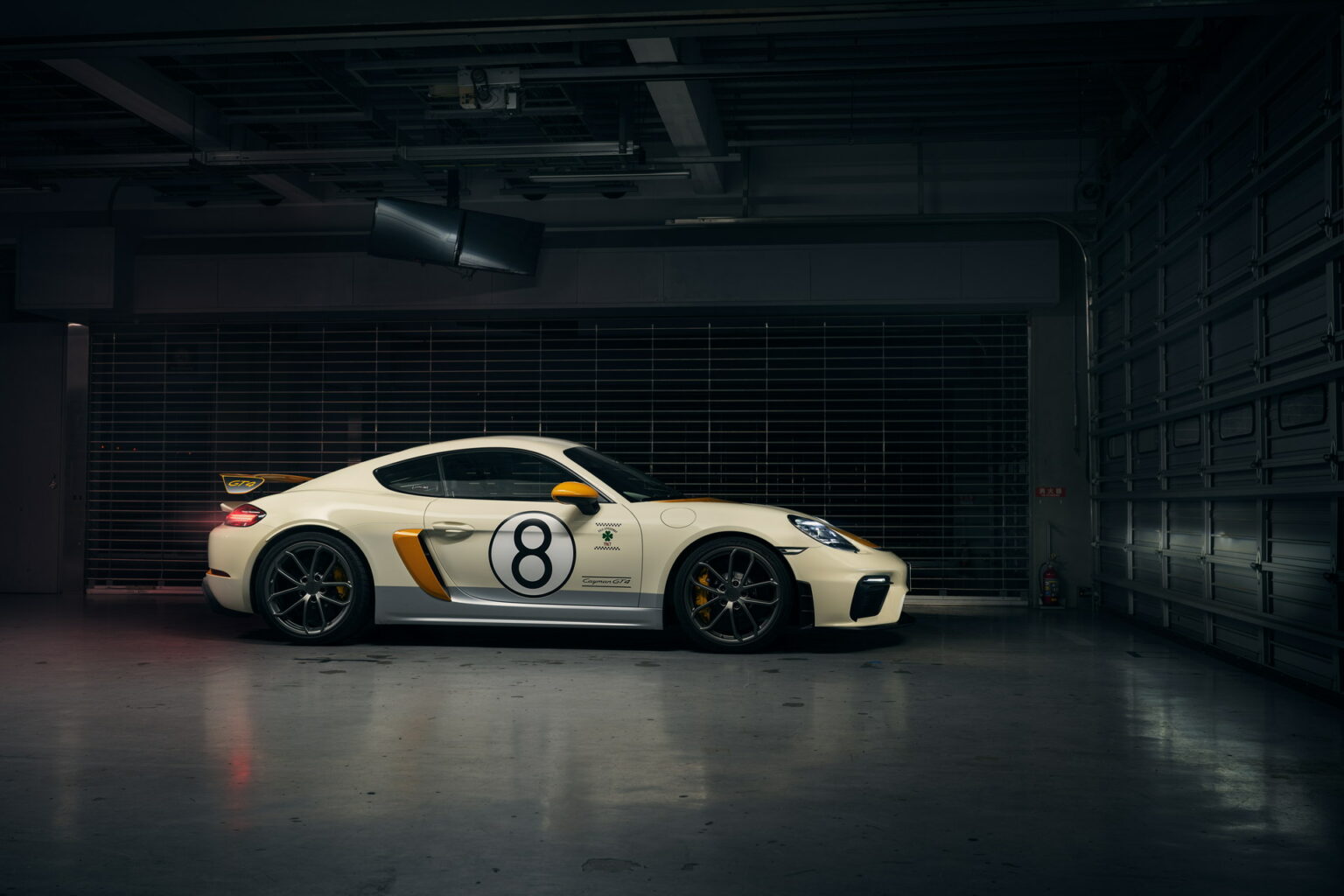 This One-Off Porsche 718 Cayman GT4 Is A Tribute To The 906 Racecar ...