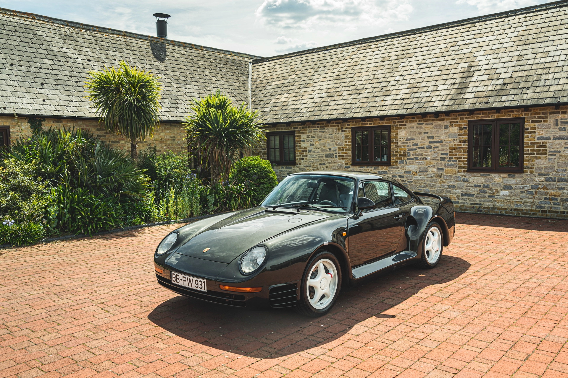 This 1-Of-3 Porsche 959 S Prototype Is Looking For Its Next Caretaker ...