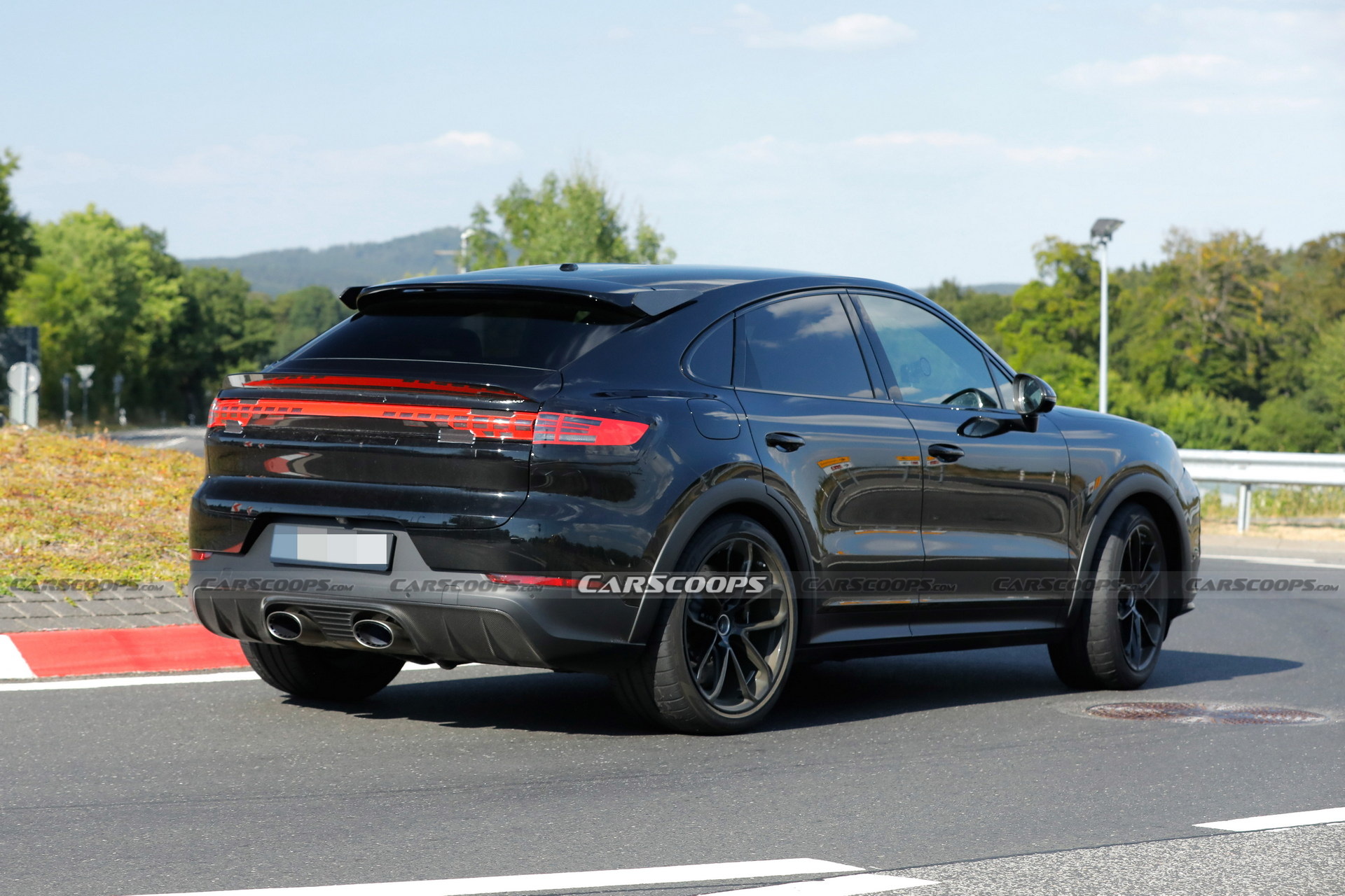 Porsche Cayenne Turbo GT Facelift Spied, Looks Ready To Conquer The