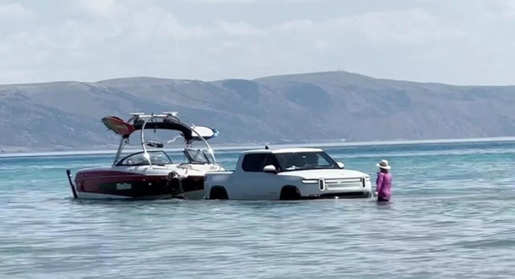  Rivian R1T Truck Owner Launches Boat Like The Boss Of Bear Lake