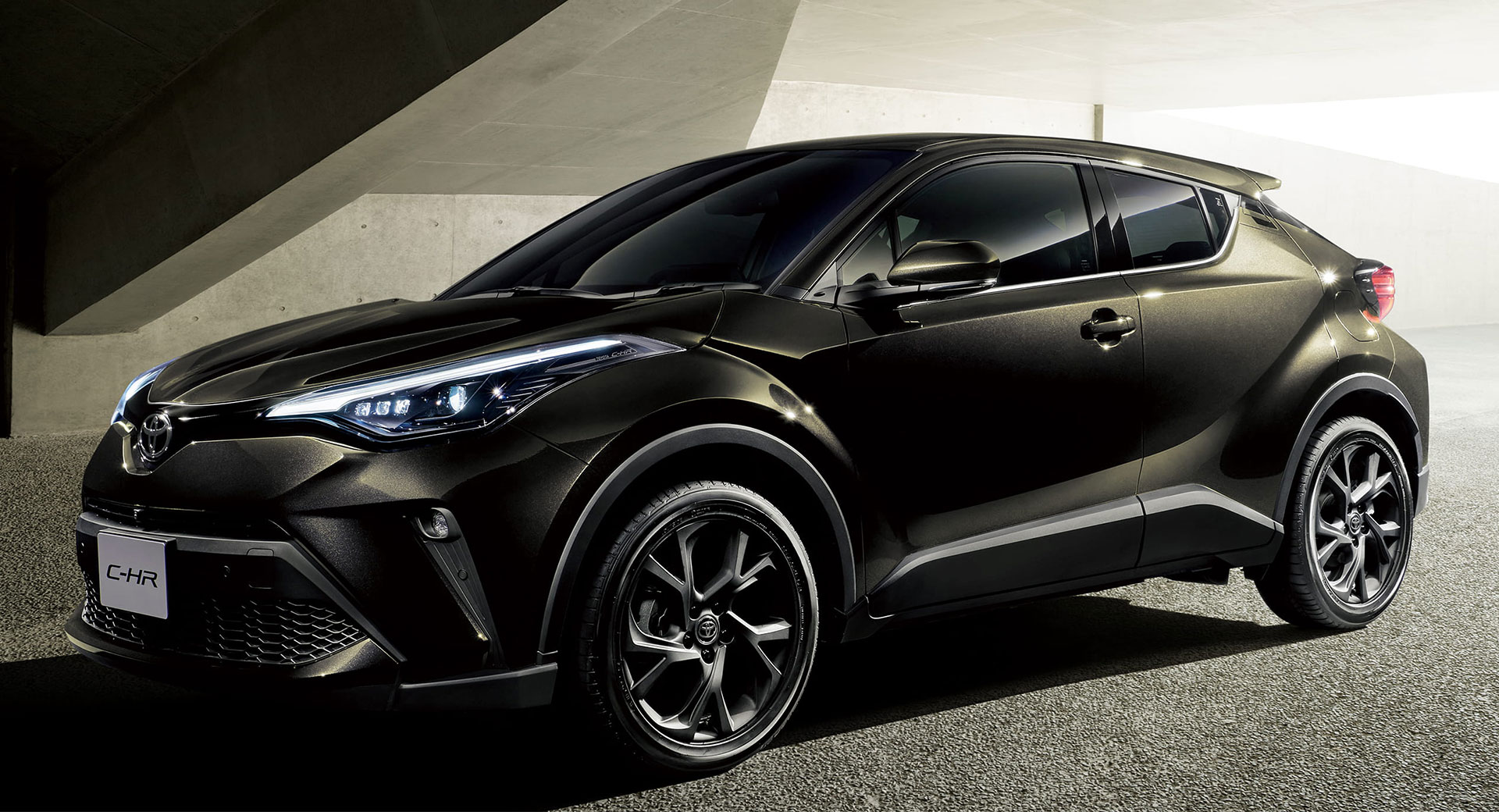 2022 Toyota C-HR Review, Pricing, and Specs