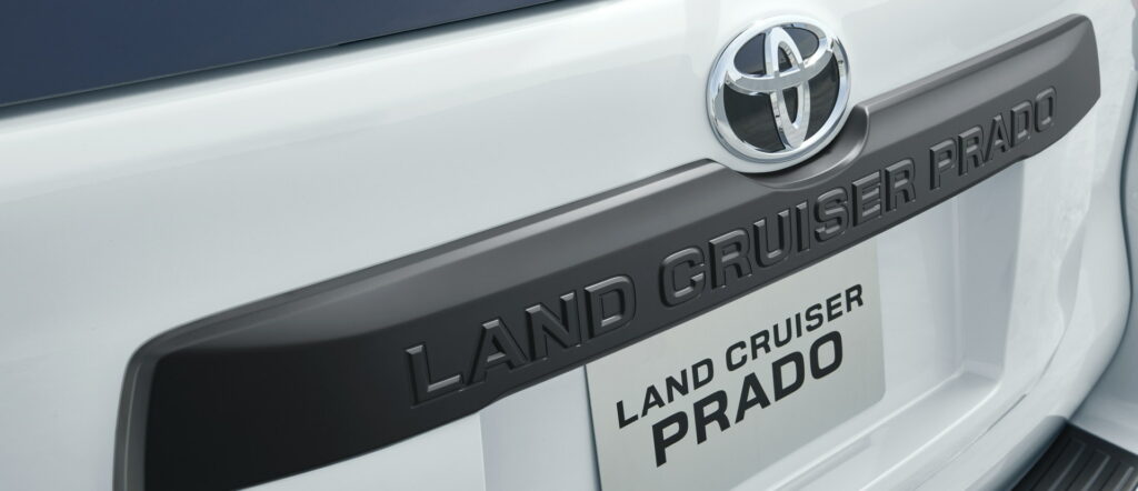 Toyota Land Cruiser Prado Package Matt Black Edition 8 1024x442 - Auto Recent
