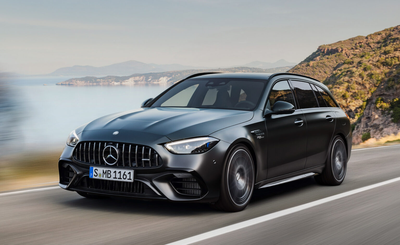 2024 MercedesAMG C63 S Returns As A 671HP PlugIn Hybrid That Says 4