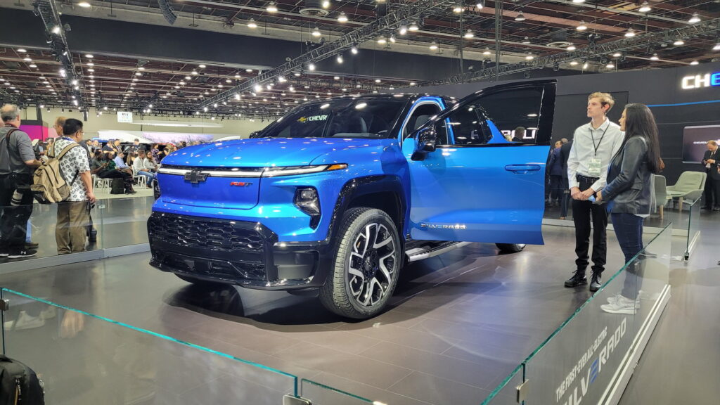 Live Photos Of The 2024 Chevrolet Silverado RST EV Straight From Motor