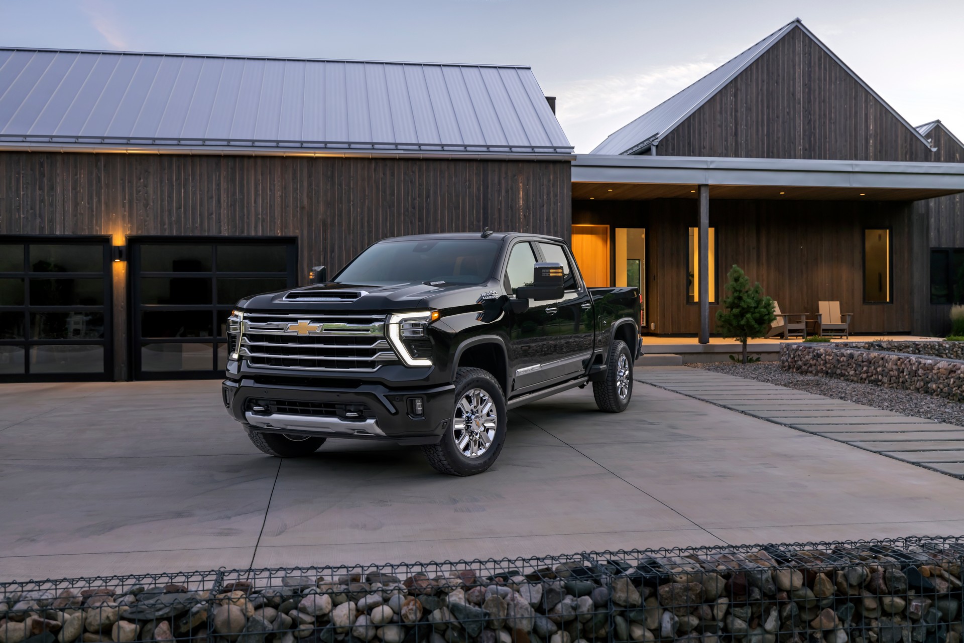 Chevrolet Silverado Convoy