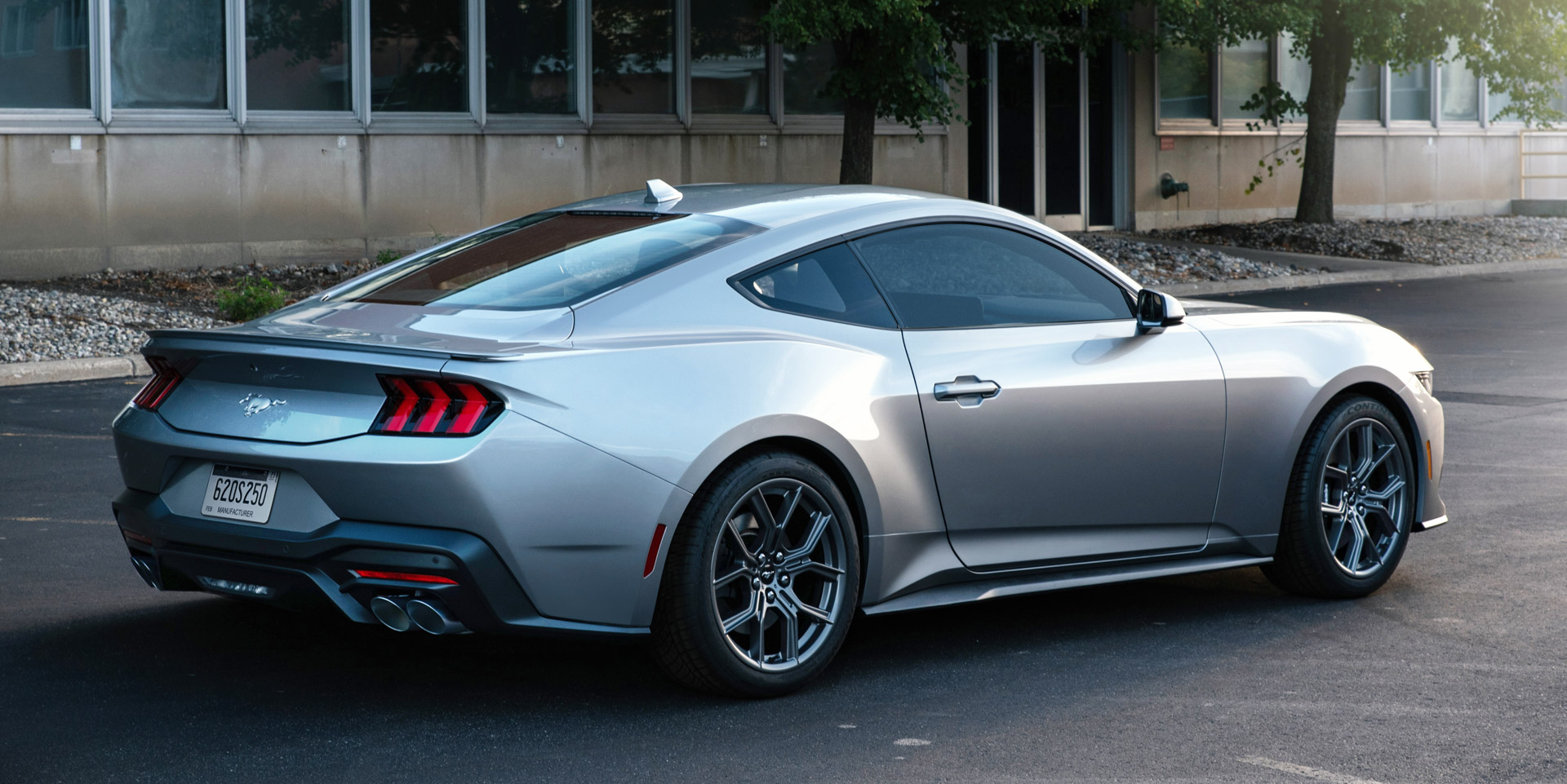 2024 Ford Mustang Has an Attitude and a Dash Full of Modern Tech r/cars