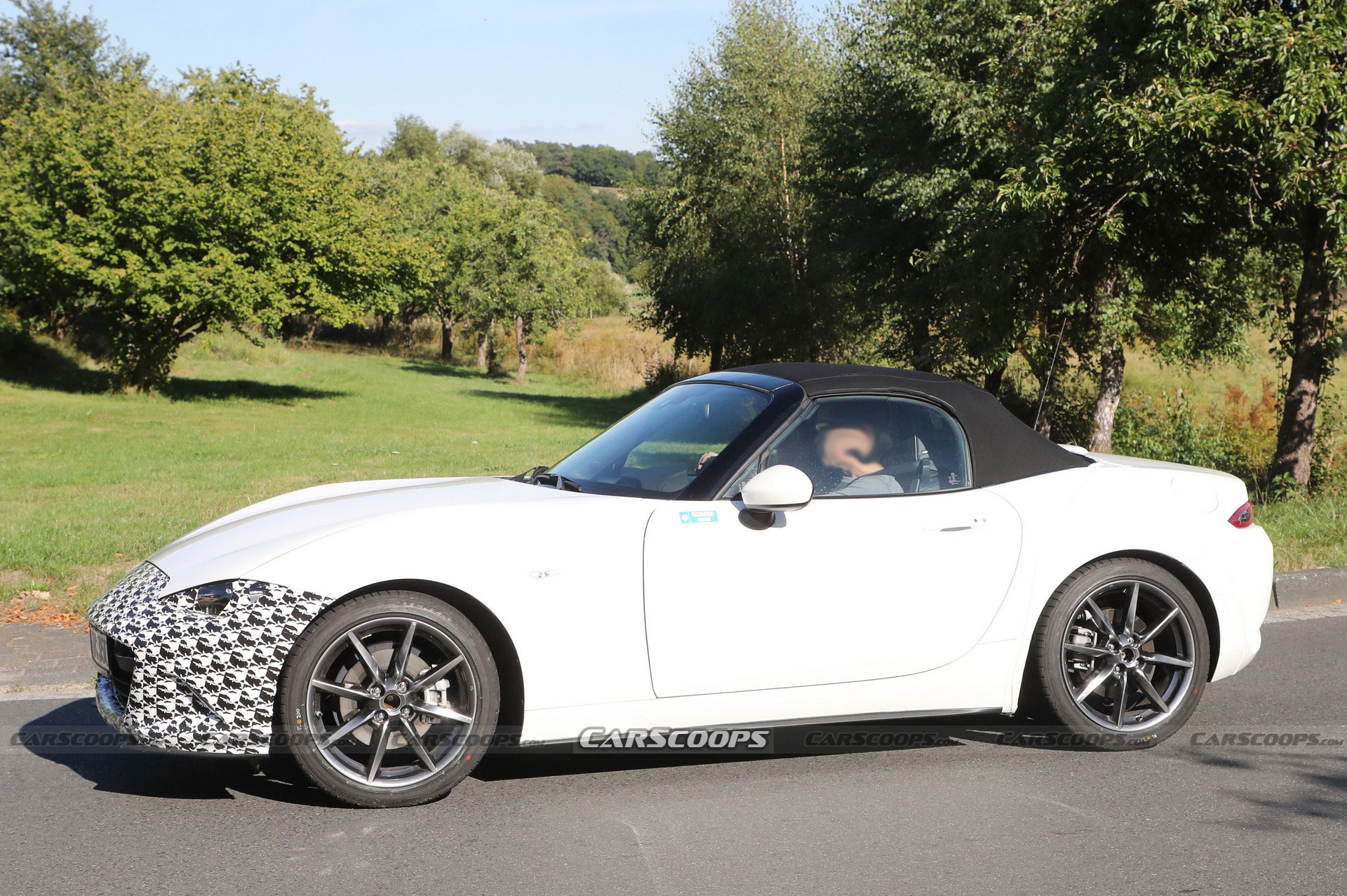 Fotos Mazda MX5 (2025) ¿motor SkyactivX? BMW FAQ Club