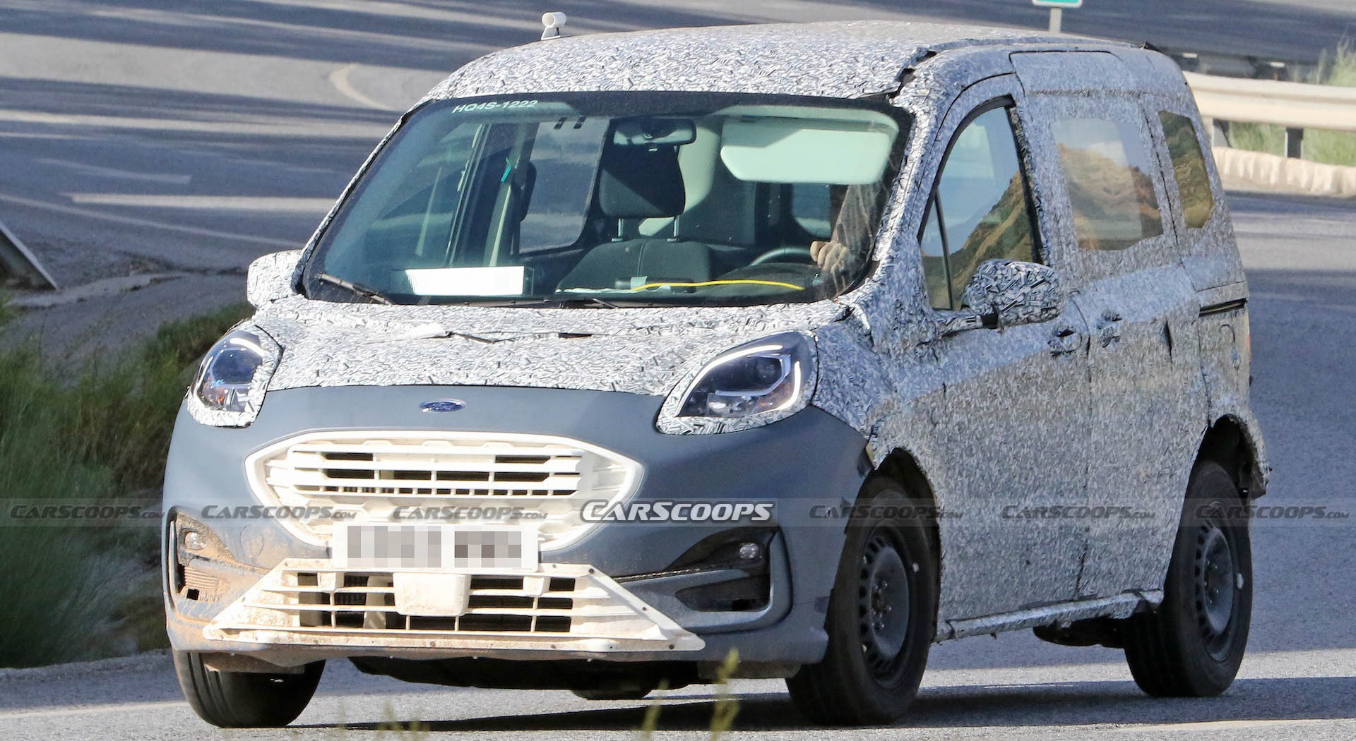 2024 Ford Transit / Tourneo Courier Mule Spotted With Puma Headlights