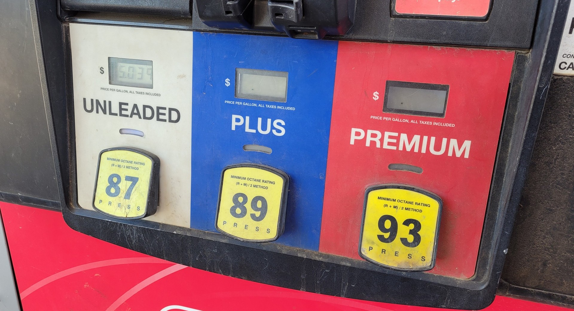 good-news-gas-prices-at-the-pump-might-continue-to-drop-in-the-near