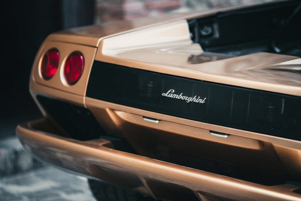 Lamborghini Remembers The Diablo, The V12 Bull That Chrysler Built |  Carscoops