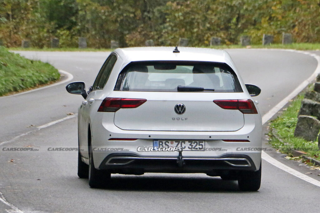 2024 VW Golf Facelift Reveals Larger Infotainment Screen In First Spy ...