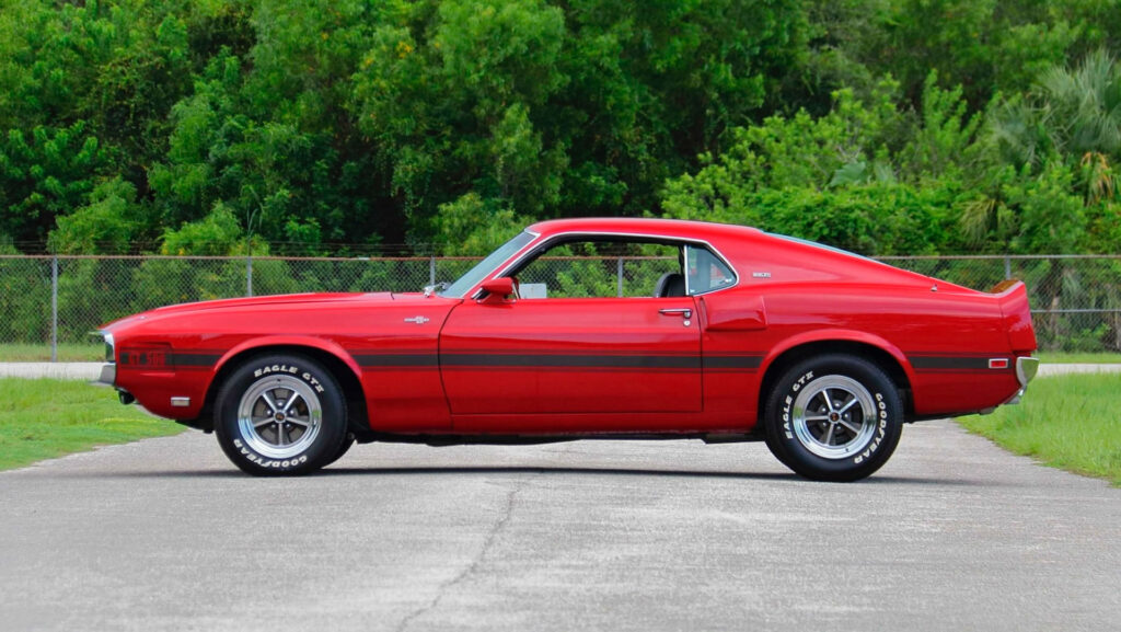 Carroll Shelby’s Personal GT500 Was Once Owned By Superman’s Boss ...